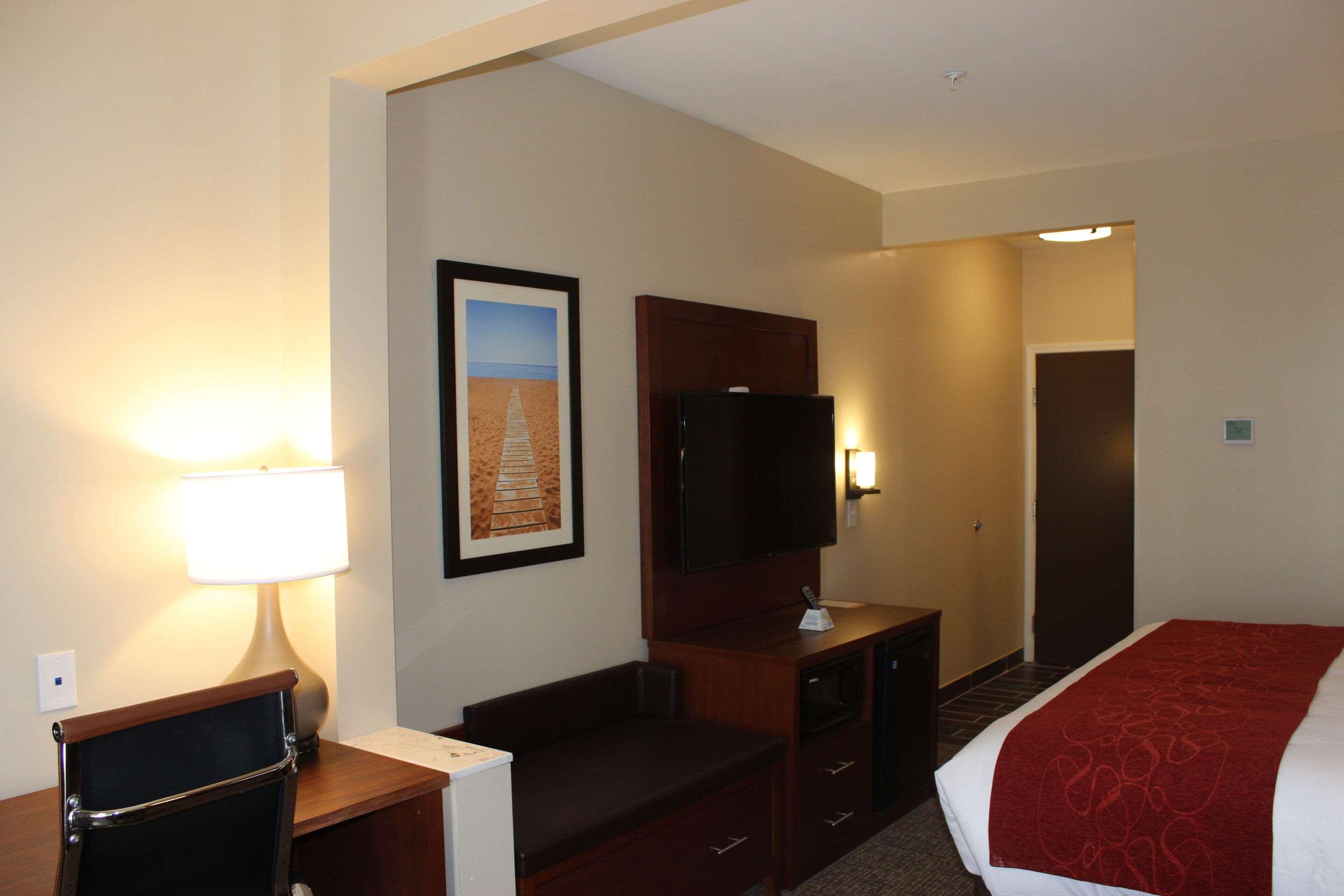 Comfort Suites Near Camp Lejeune Джаксънвил Екстериор снимка