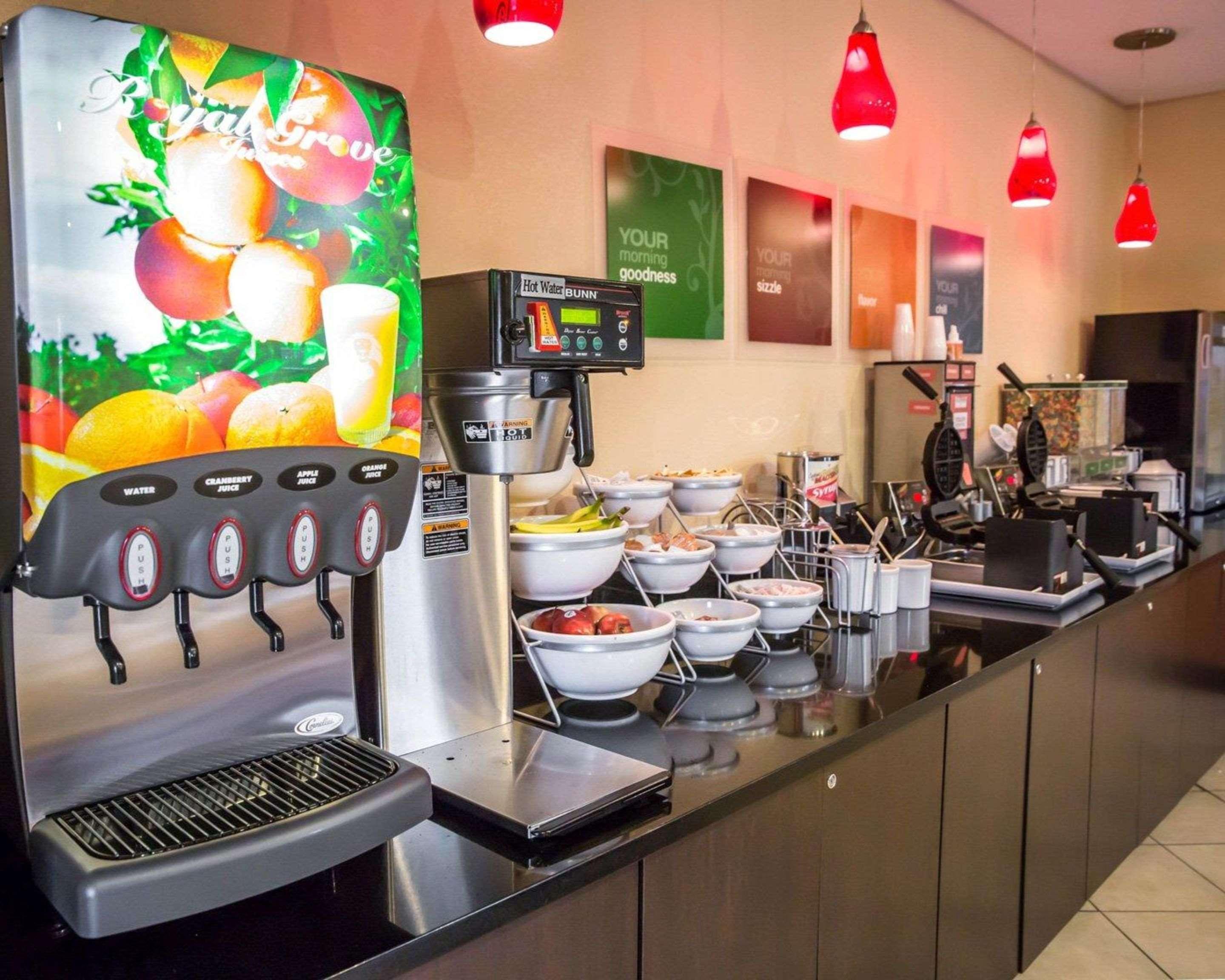 Comfort Suites Near Camp Lejeune Джаксънвил Екстериор снимка