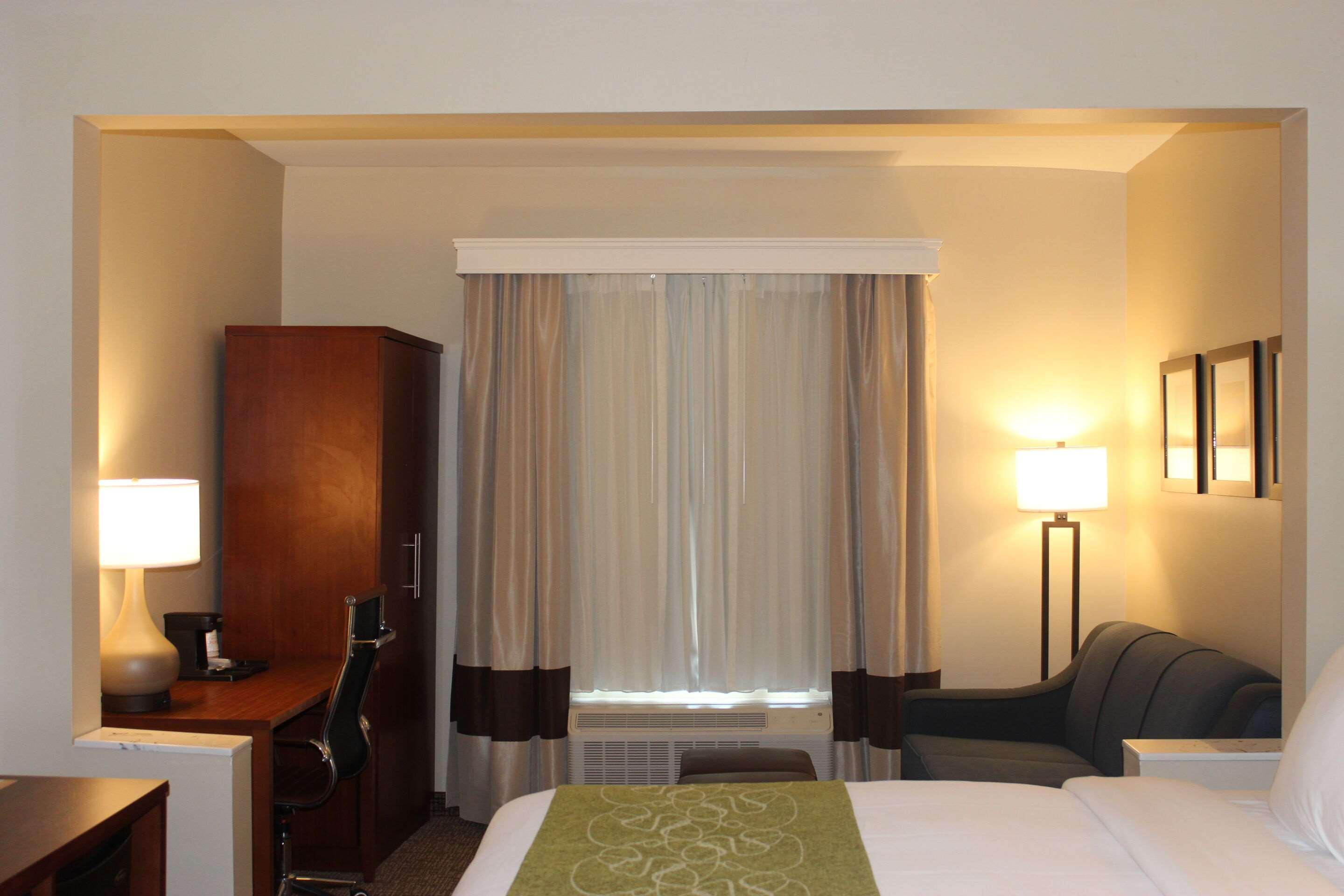 Comfort Suites Near Camp Lejeune Джаксънвил Екстериор снимка