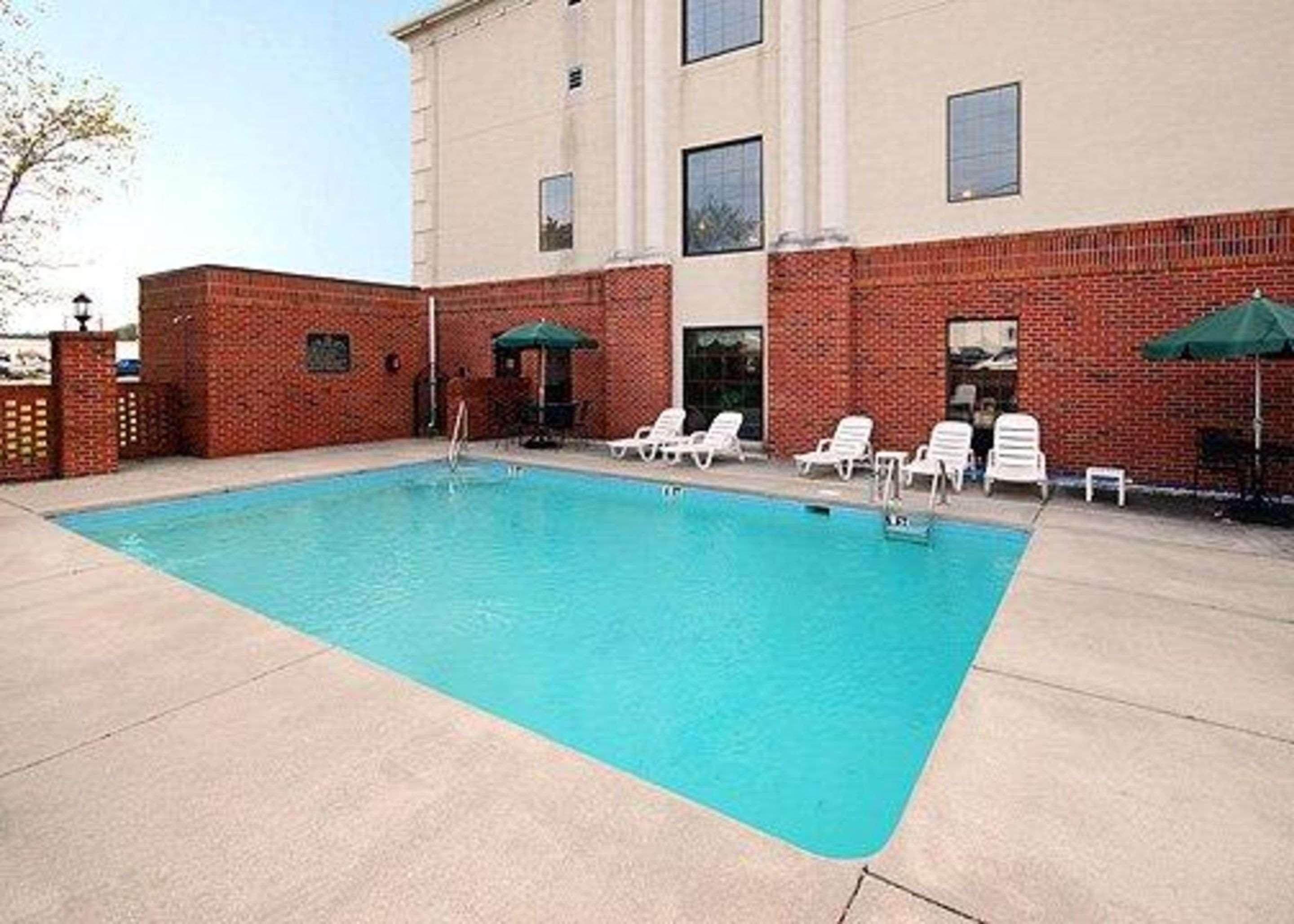 Comfort Suites Near Camp Lejeune Джаксънвил Екстериор снимка