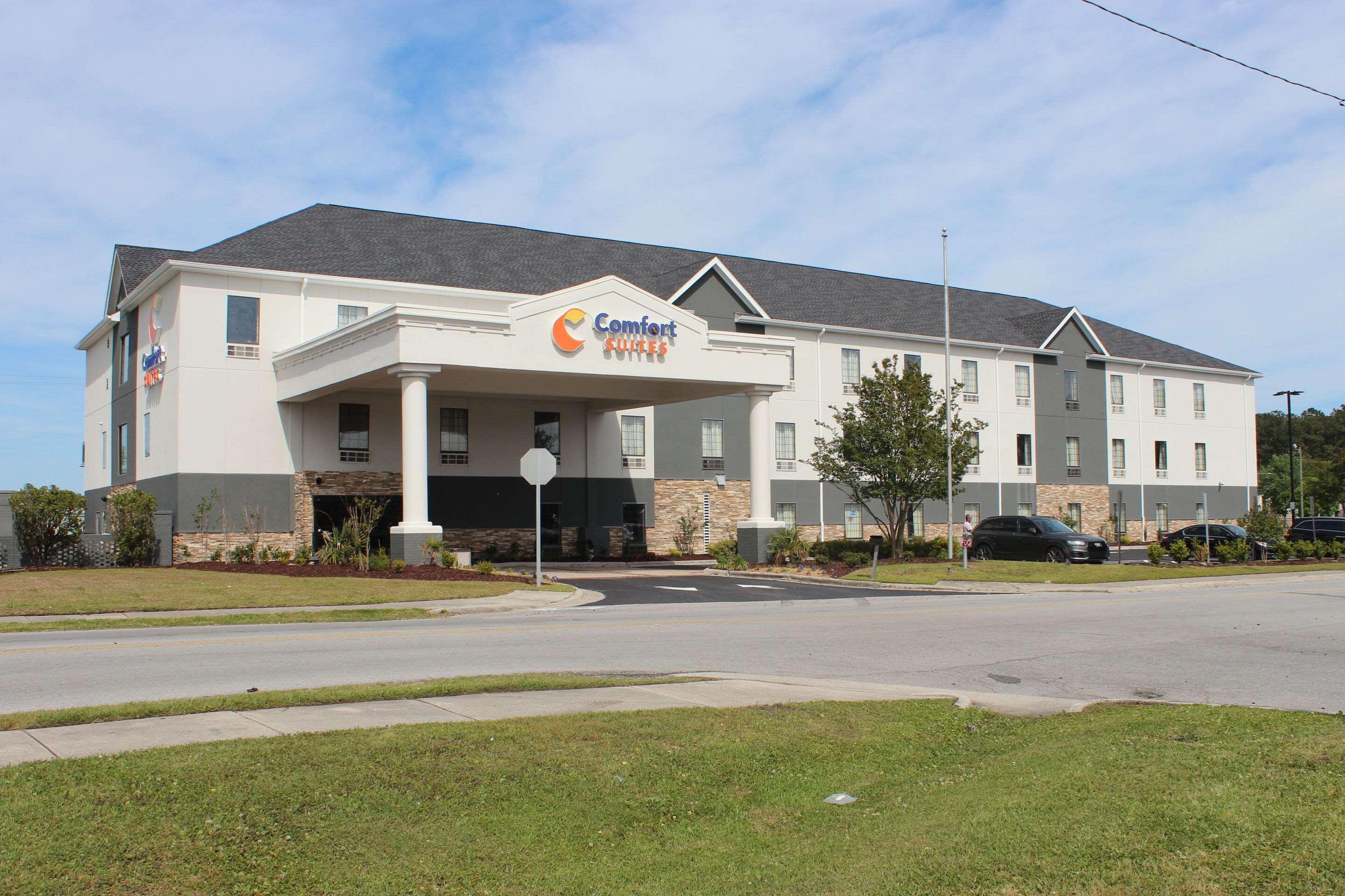 Comfort Suites Near Camp Lejeune Джаксънвил Екстериор снимка