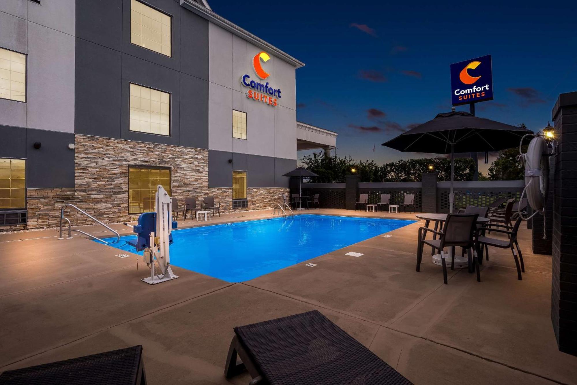 Comfort Suites Near Camp Lejeune Джаксънвил Екстериор снимка