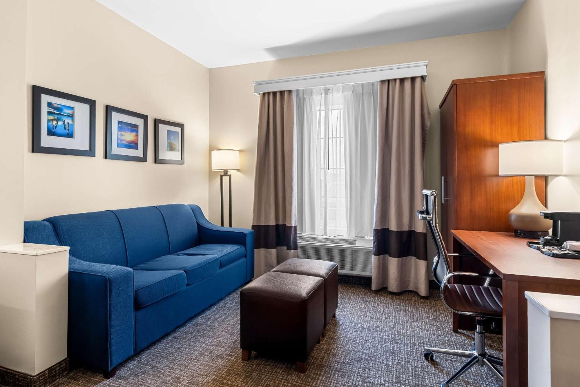 Comfort Suites Near Camp Lejeune Джаксънвил Екстериор снимка
