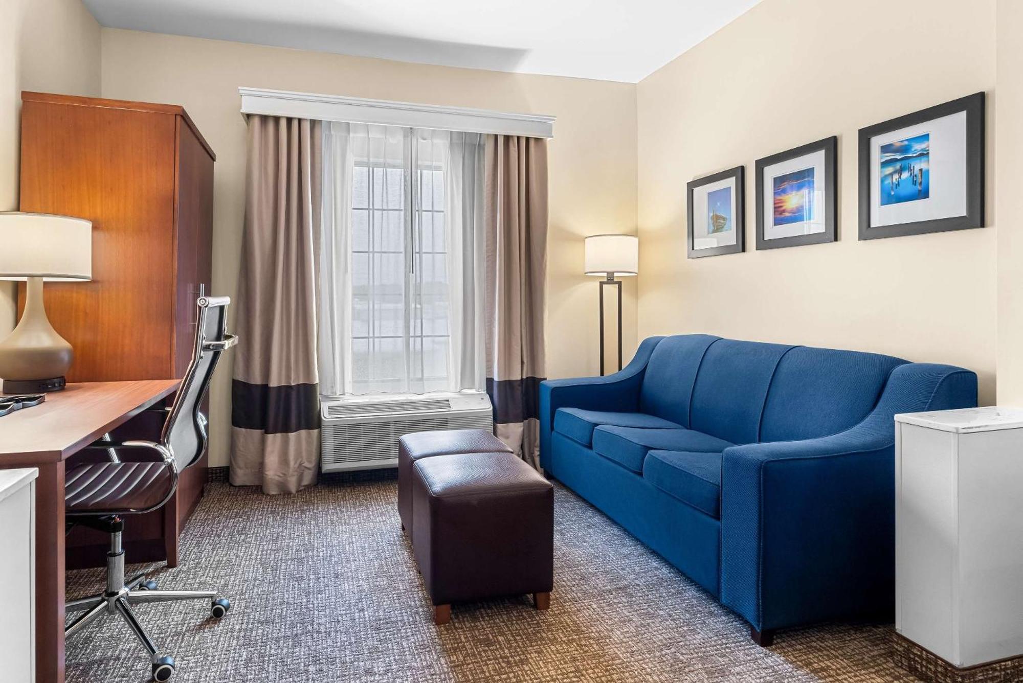Comfort Suites Near Camp Lejeune Джаксънвил Екстериор снимка