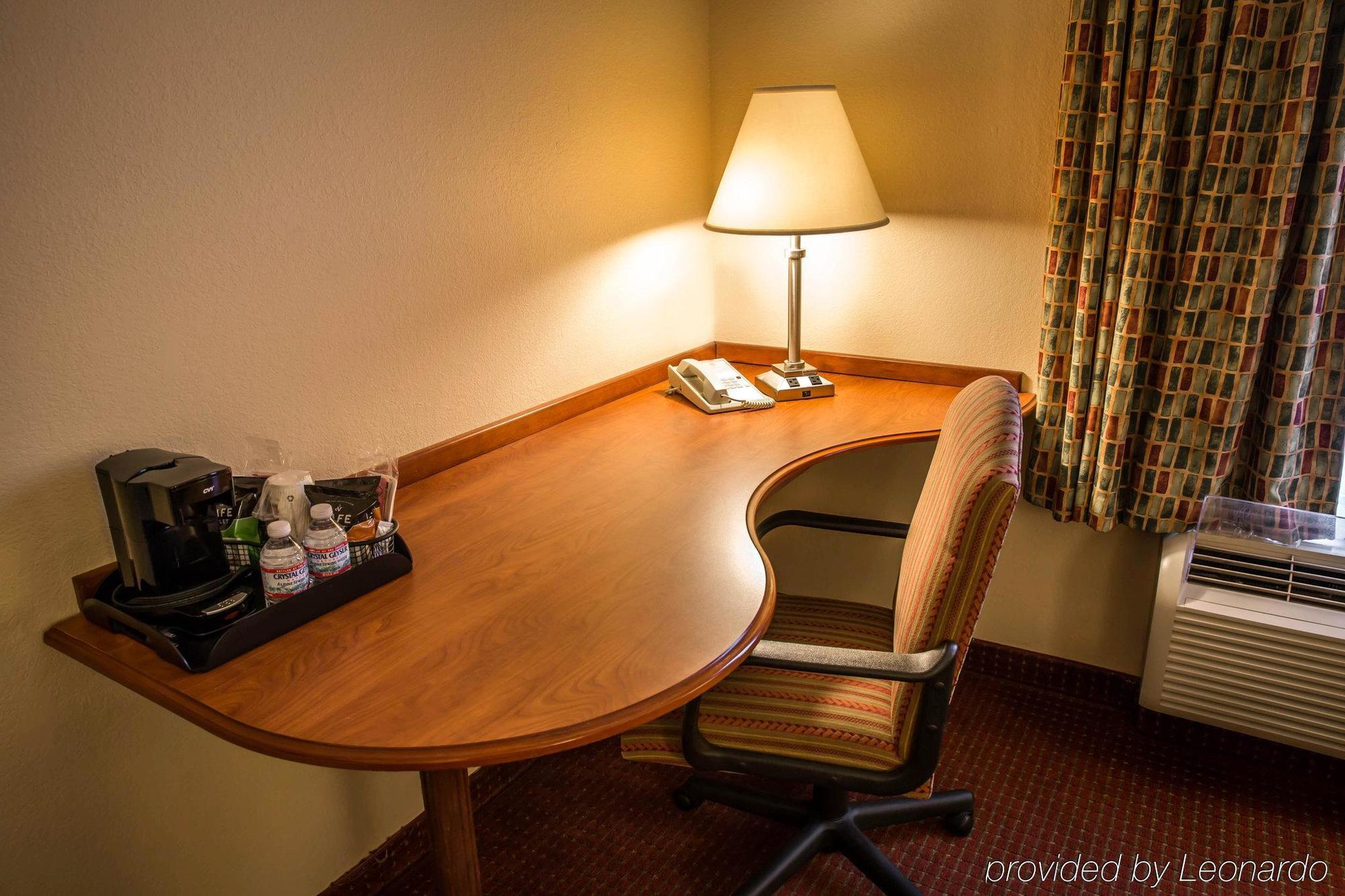 Comfort Suites Near Camp Lejeune Джаксънвил Екстериор снимка